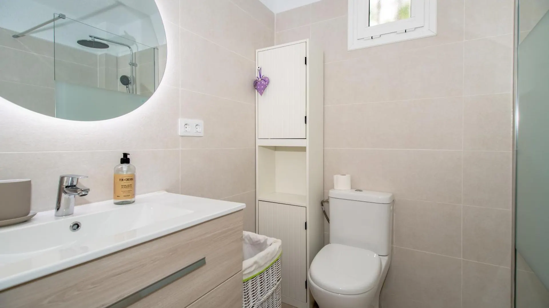 Newly Refurbished Bungalow In Prime Location Playa de las Américas