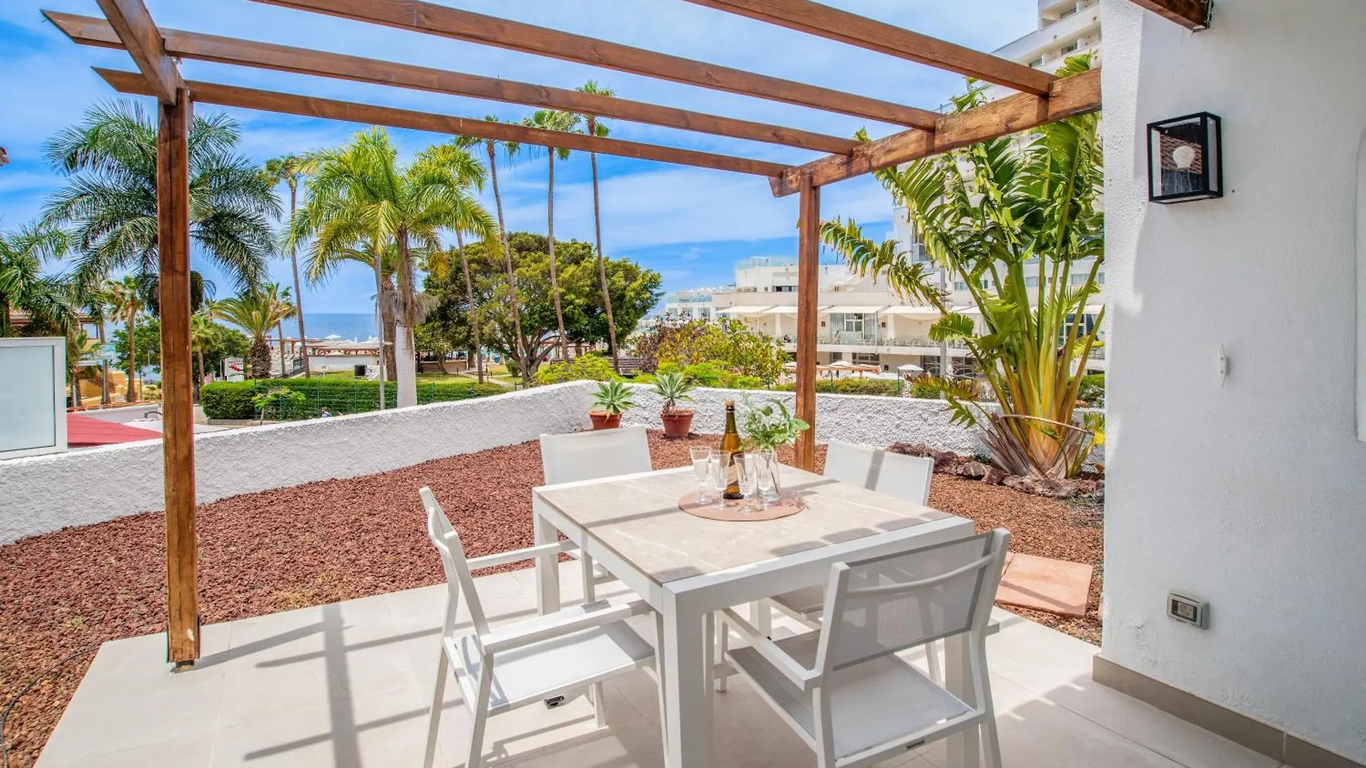 Newly Refurbished Bungalow In Prime Location Playa de las Américas