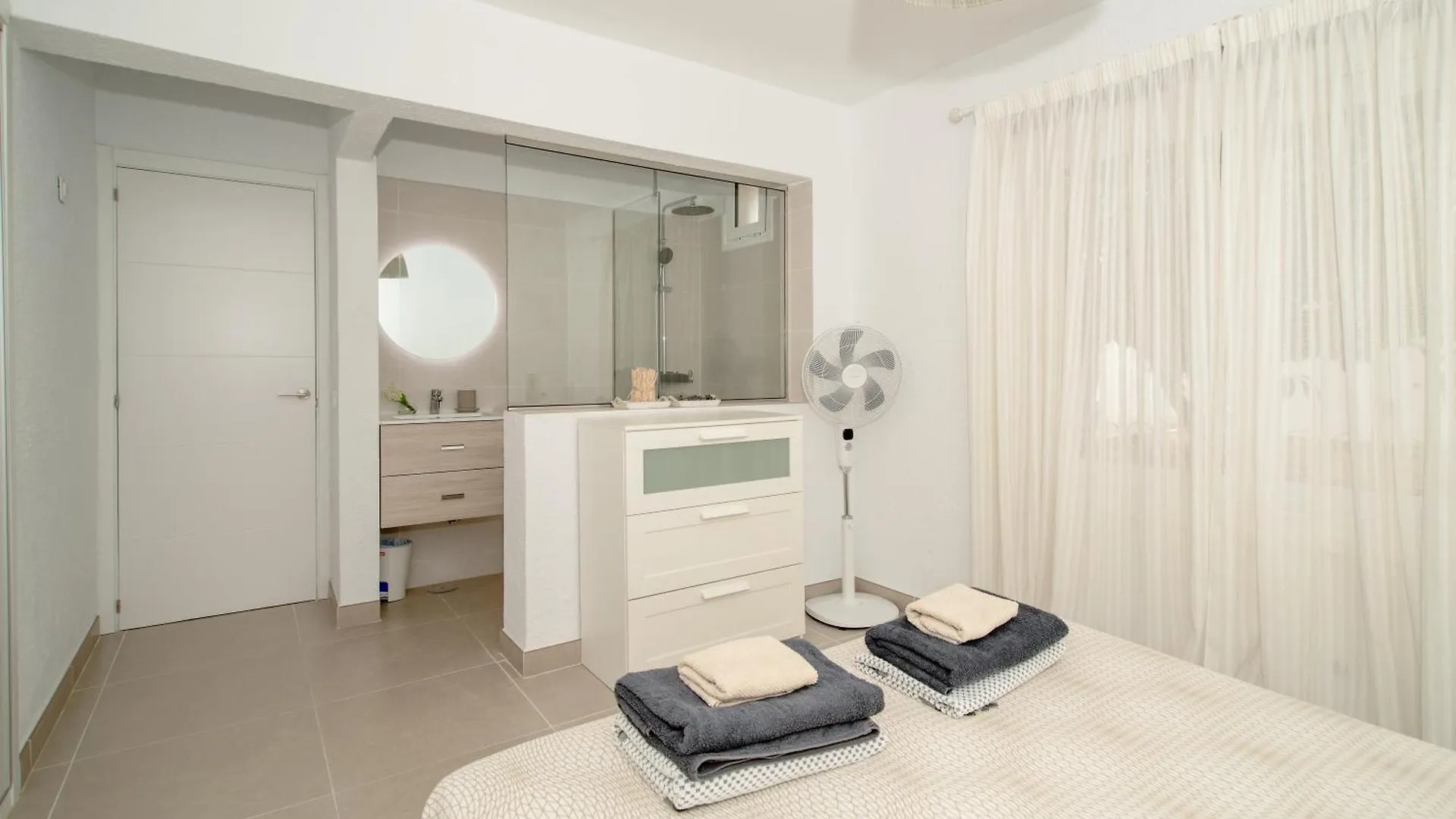 Newly Refurbished Bungalow In Prime Location Playa de las Américas