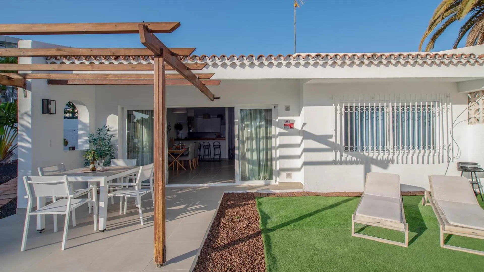 Newly Refurbished Bungalow In Prime Location Playa de las Américas