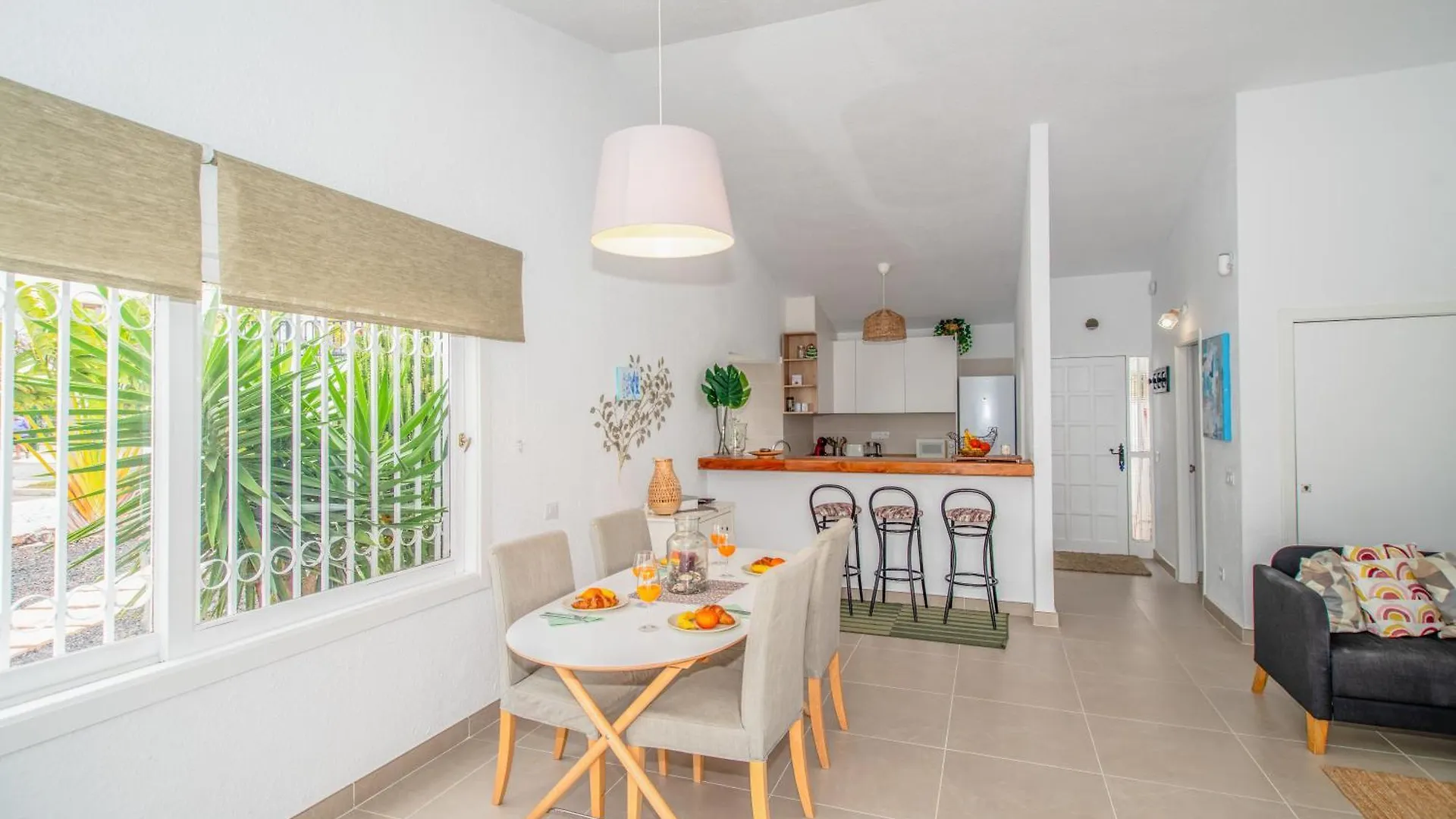 Newly Refurbished Bungalow In Prime Location Playa de las Américas